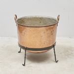 4228 Copper cauldron